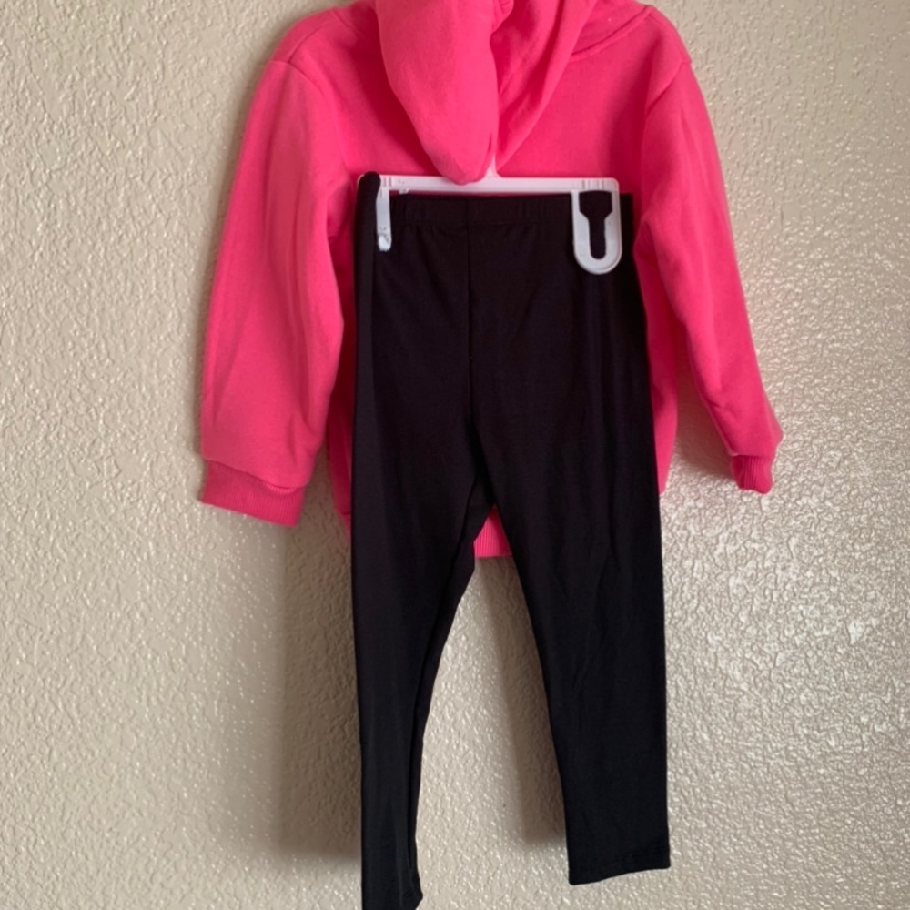 Girls Pink Set - Picture 4 of 8